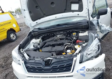 2017 Subaru Forester 2.5I из США, поврежденный, VIN JF2SJABC0HH811069